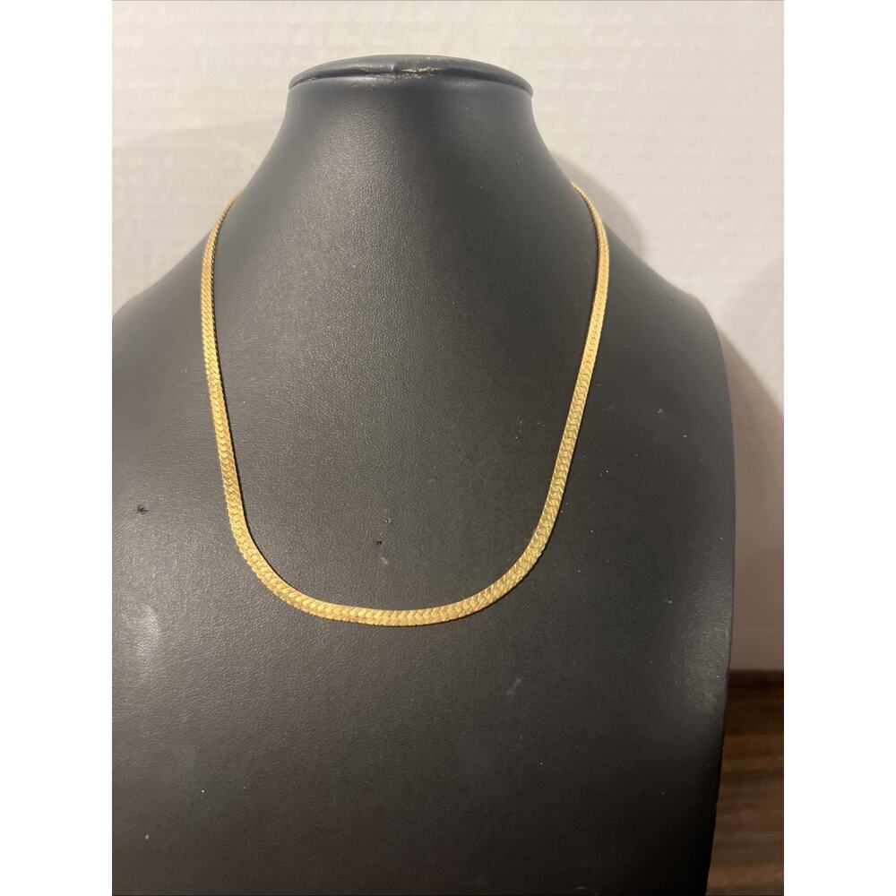 Trifari gold tone chain necklace